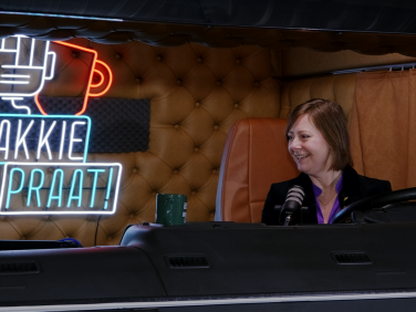 Bakkiepraat afl 5 00 23 04 15 Still001